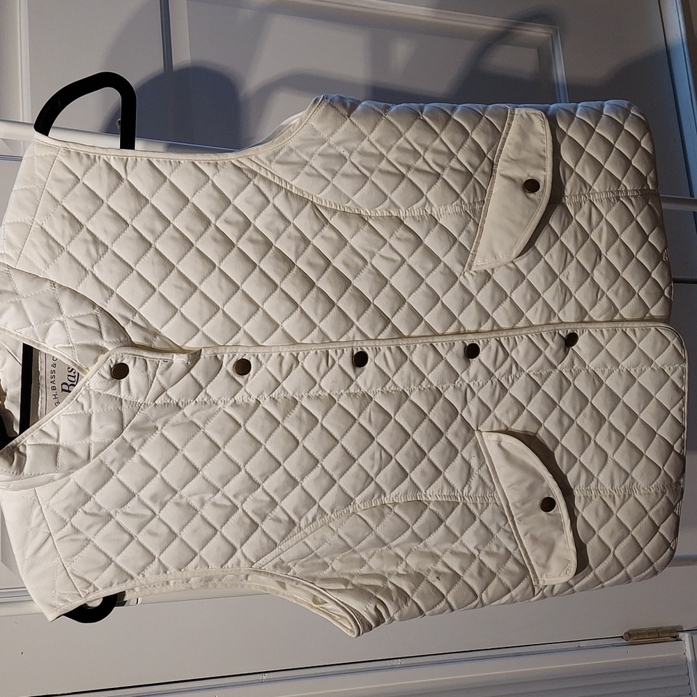 Cream color vest, Bass, Women's Large
